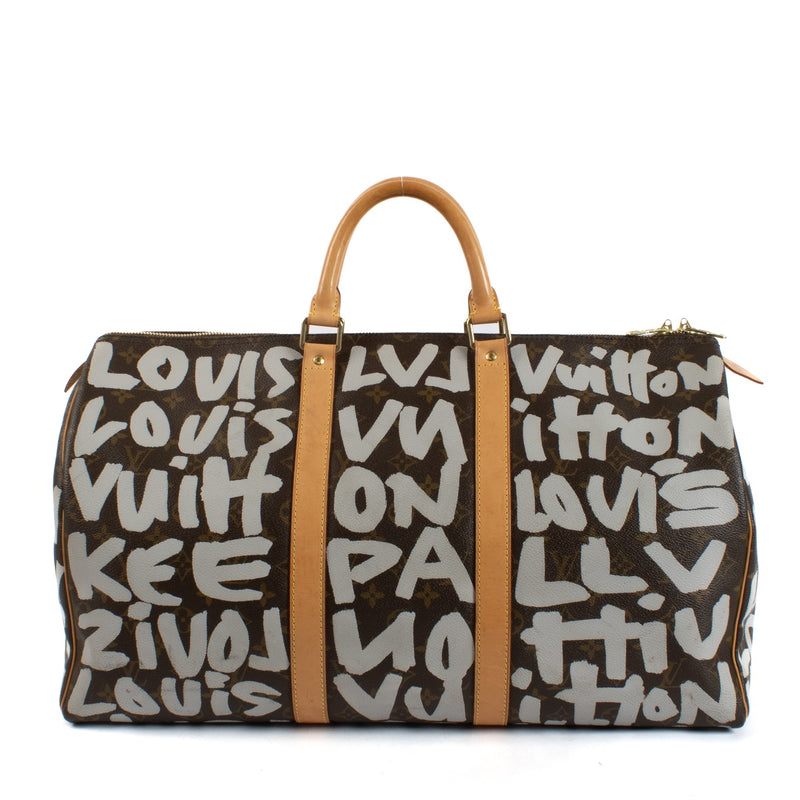 Shop safe online at Labellov in Antwerp, Brussels and Knokke this 100% authentic second hand Louis Vuitton Monogram Grafiti Stephen Sprousse Keepall 50