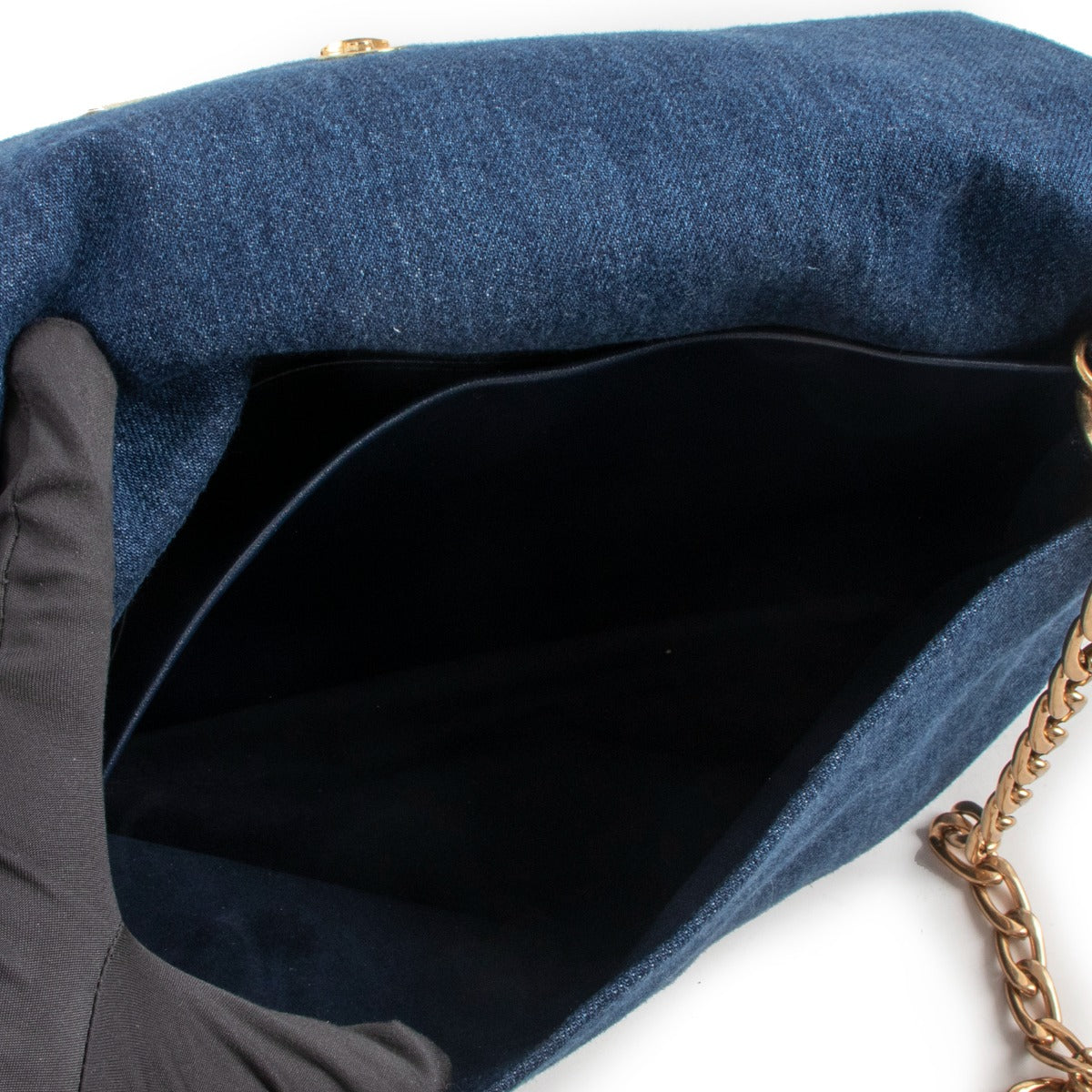 Shop now for your pre-loved, 100% authentic Stella McCartney bags, at Labellov.