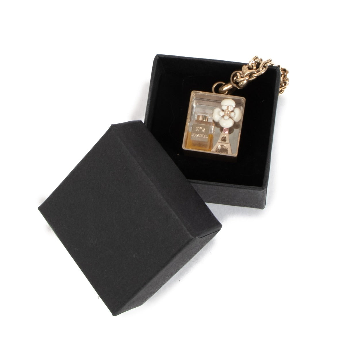 Chanel, Keychain, Bagcharm, Eiffel tower, Paris, Perfume, Camelia, Labellov, Antwerp