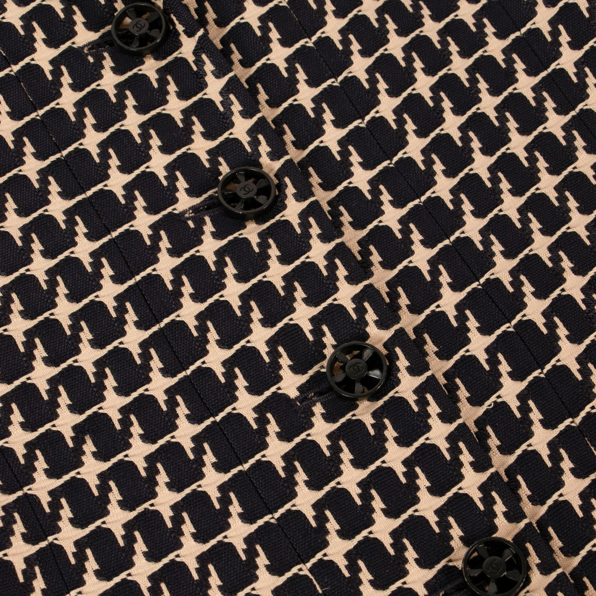 chanel 01p jacket button detail