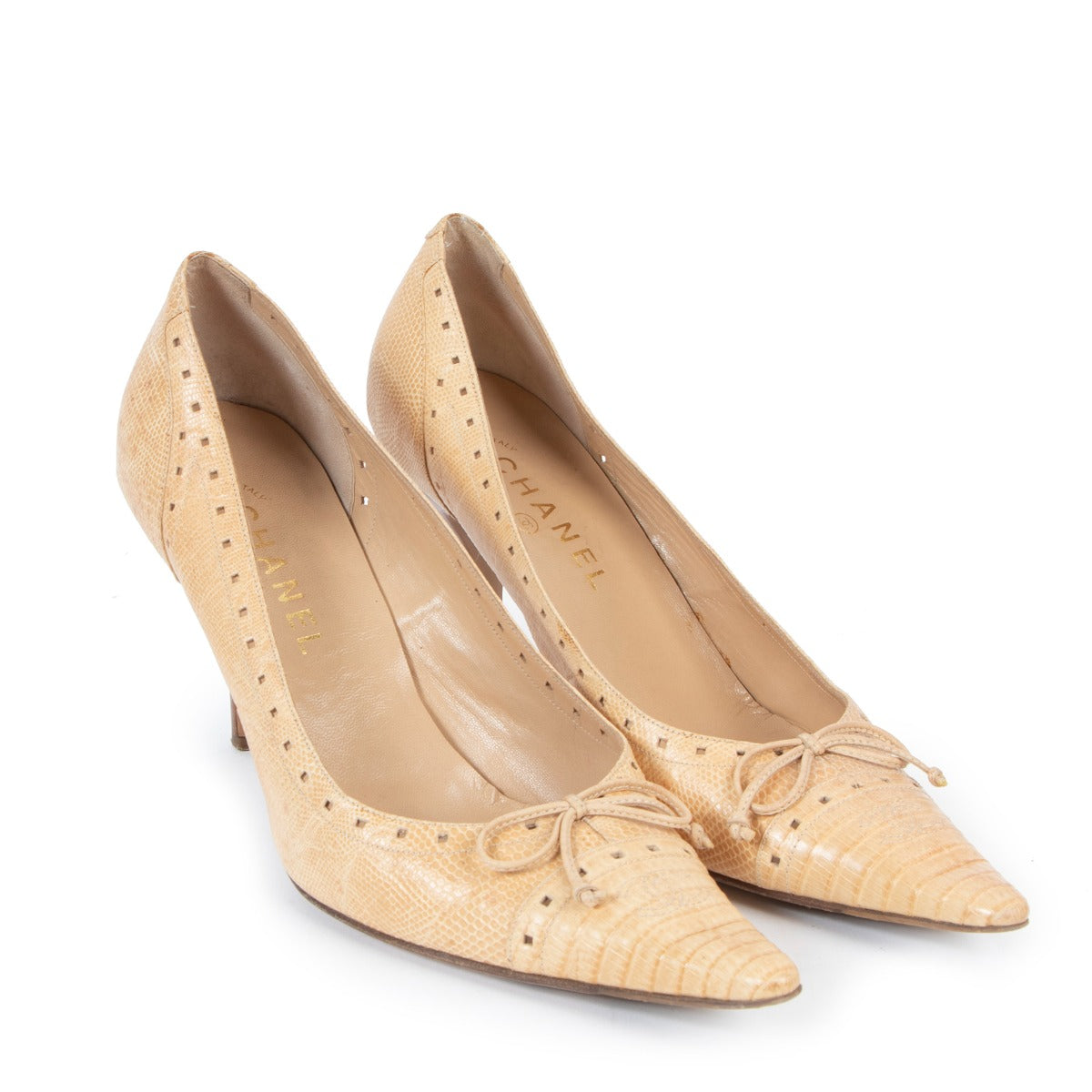 Chanel Vintage Beige CC Lizard Pumps