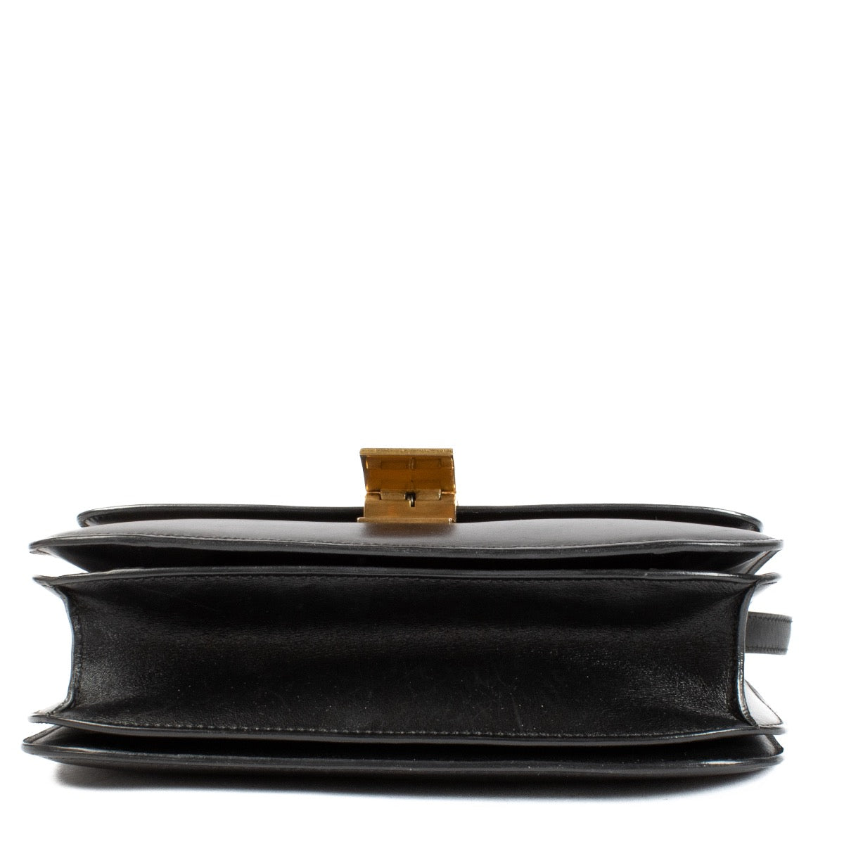 Shop safe online at Labellov in Antwerp and Knokke this 100% authentic second hand Celine Black Classic Box Crossbody Bag