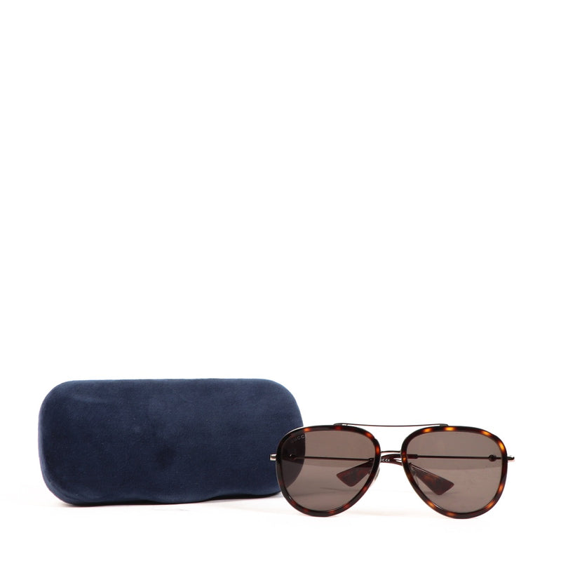 Buy an authentic pair of second hand Gucci Brown Tortoise Aviator Sunglasses in very good condition at Labellov.com