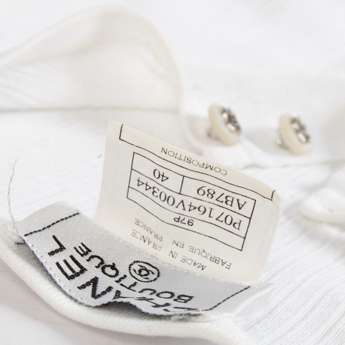 Chanel 97P White Cotton CC Button Sleeveless Top - Size FR40