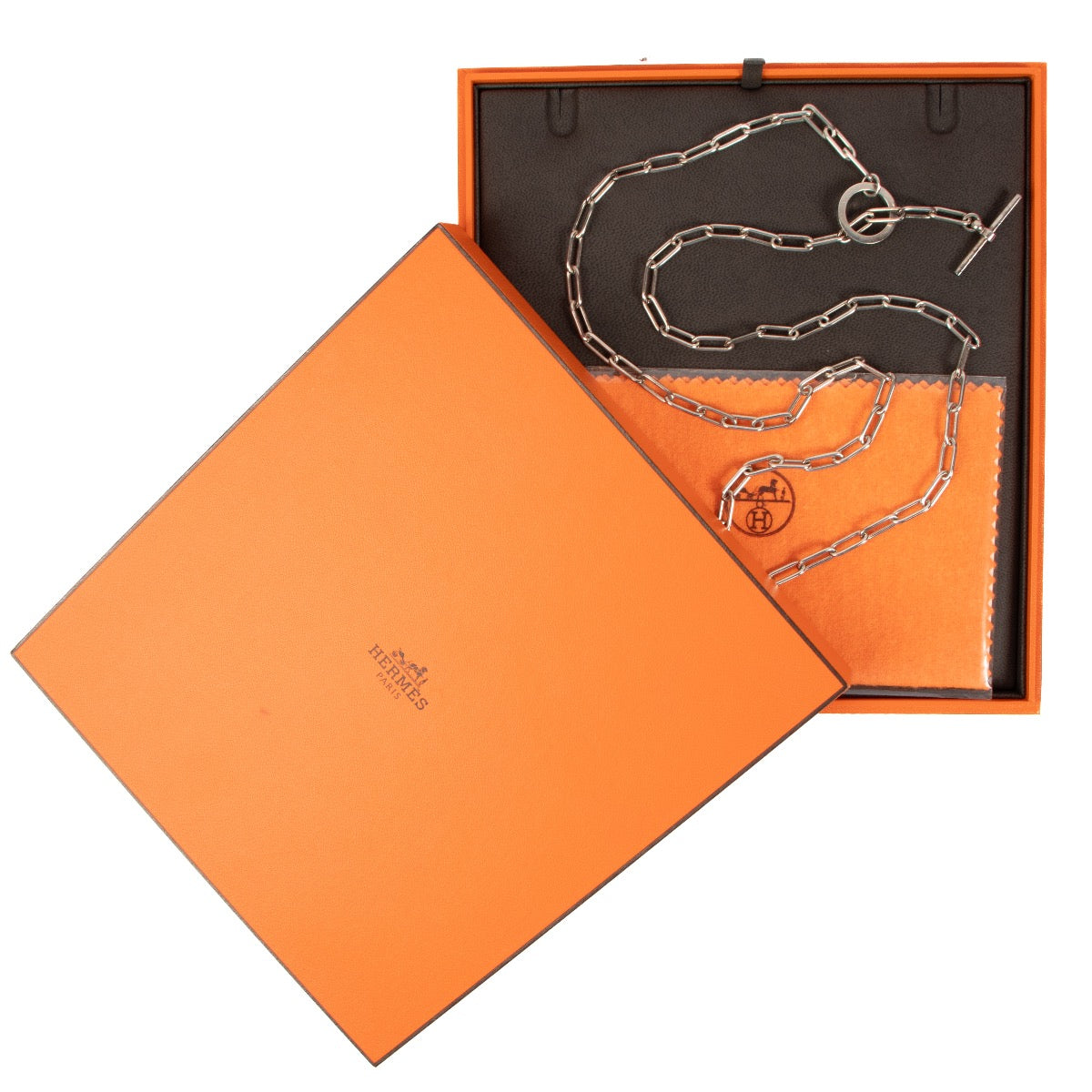 Shop 100% authentic second-hand Hermès Silver Necklace on Labellov.com