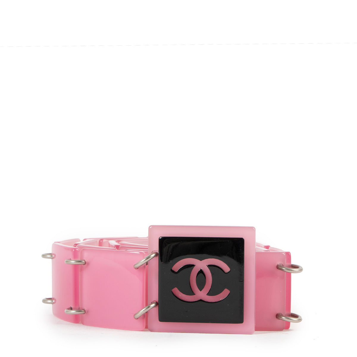 Buy Chanel vintage belt for your 90s look at labellov