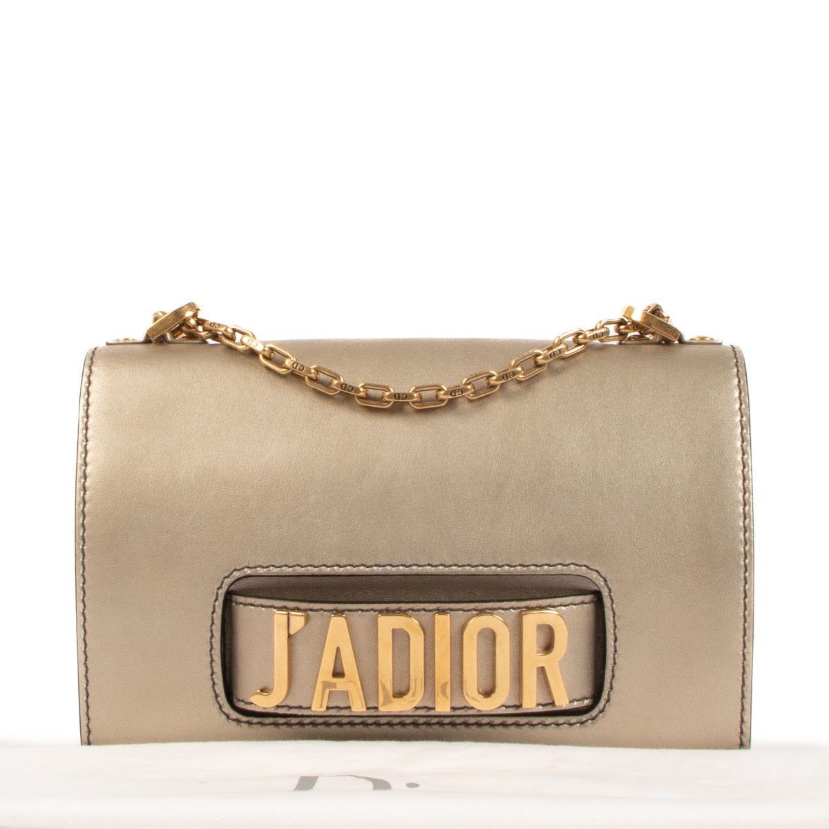 Shop safe online at Labellov in Antwerp, Brussels and Knokke this 100% authentic second hand Christian Dior Gold Leather J'Adior Shoulder Bag