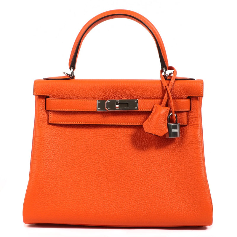 Authentic second hand brand new Hermès Kelly 28 Feu Taurillon Clemence on www.labellov.com