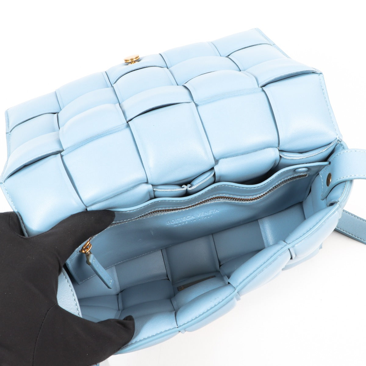 Buy an authentic second-hand Bottega Veneta Blue Lambskin Leather Padded Cassette Crossbody Bag in very good condition at Labellov in Antwerp.