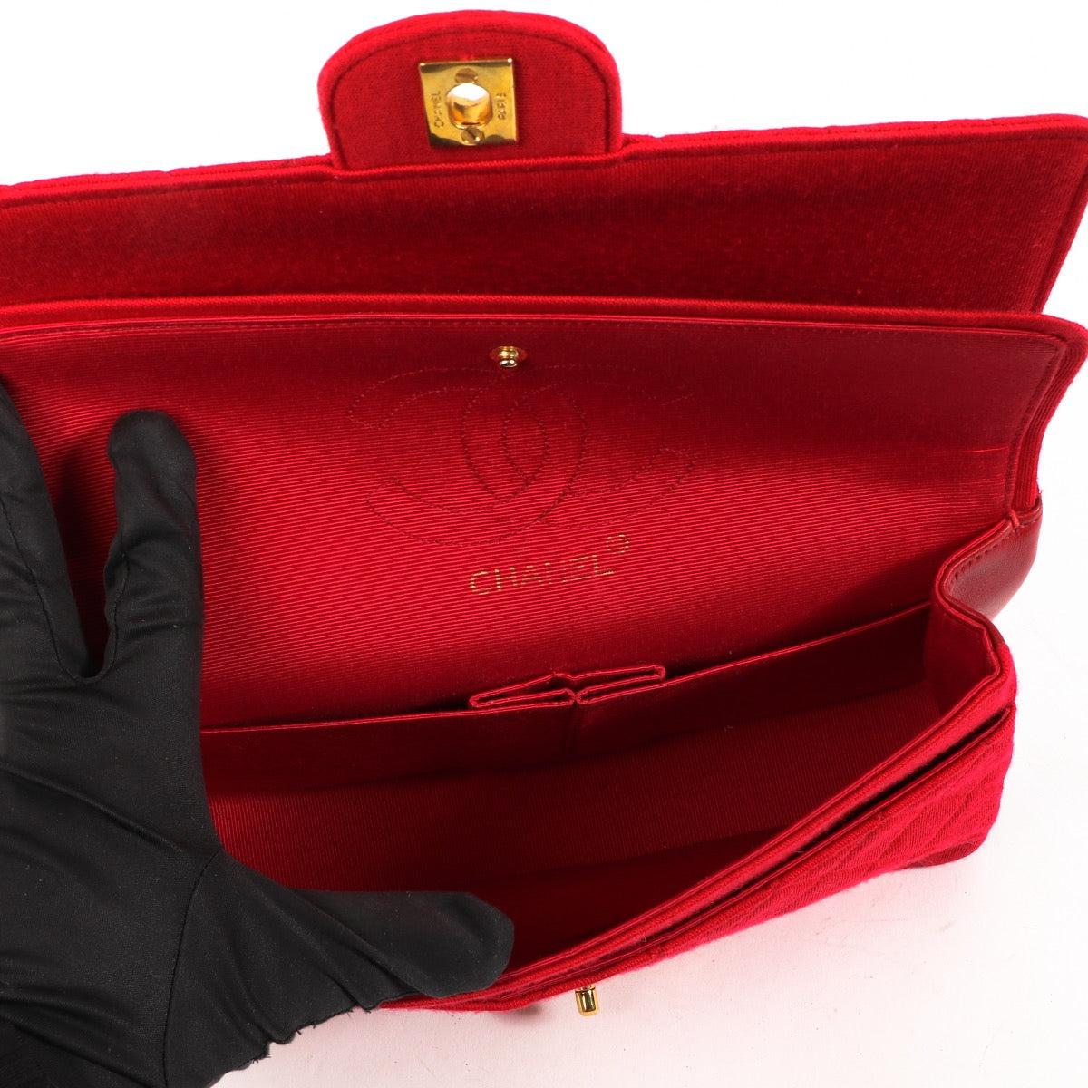 Buy an authentic second hand Chanel Red Fabric and Leather Medium Classic Flap Bag in very good condition at Labellov.com