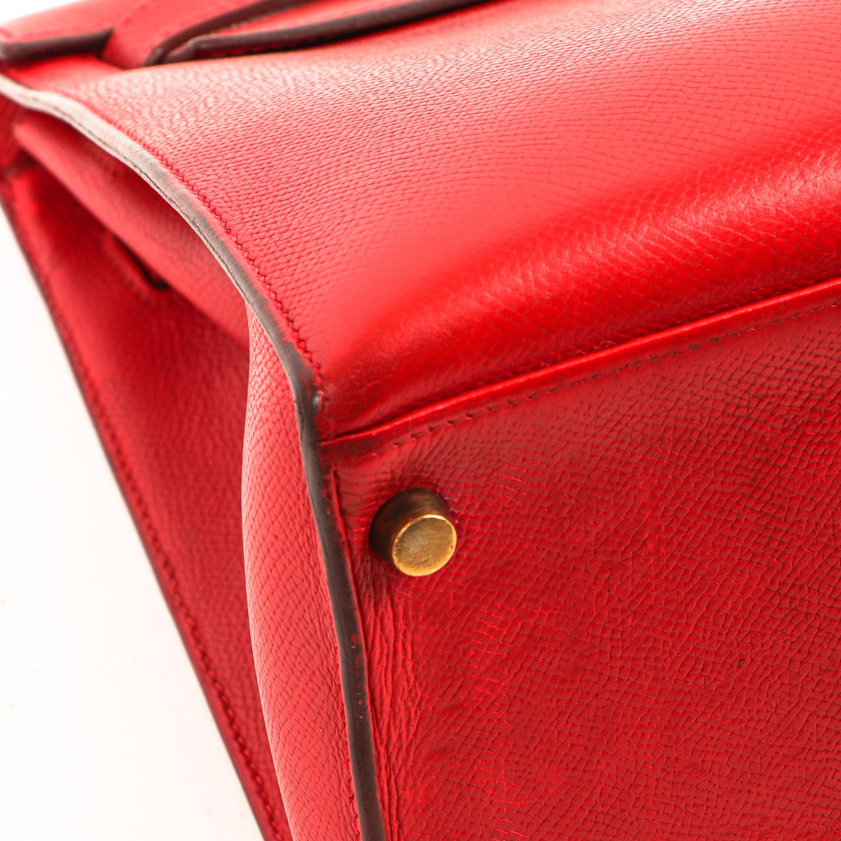 Shop authentic second hand luxury designer vintage Hermes with LABELLOV KNOKKE, LABELLOV ANTWERP AND LABELLOV BRUSSELS