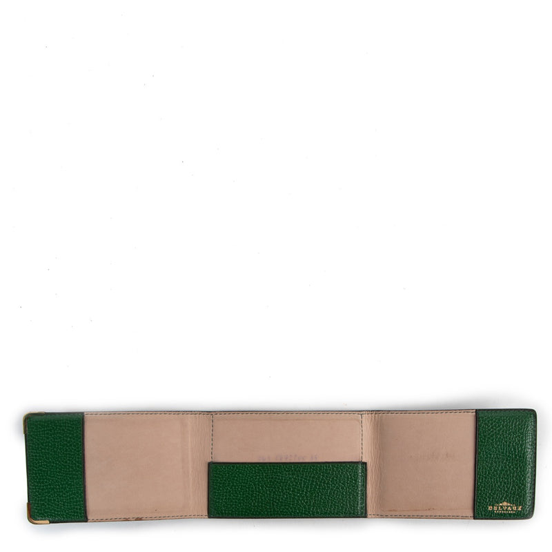 Shop safe online at Labellov in ANTWERP this 100% authentic second hand Delvaux Racing Green Grained Leather Cardholder