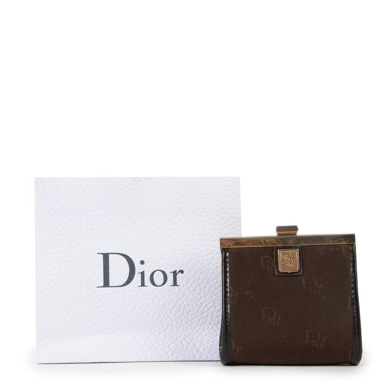 Shop safe online at Labellov in Antwerp this 100% authentic second hand Christian Dior Brown Vintage Coin Purse