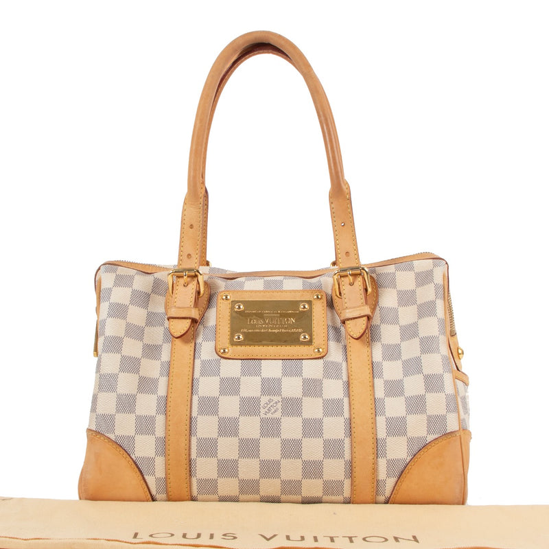 Shop safe online at Labellov in Antwerp this 100% authentic second hand Louis Vuitton Damier Azur Canvas Berkeley Bag