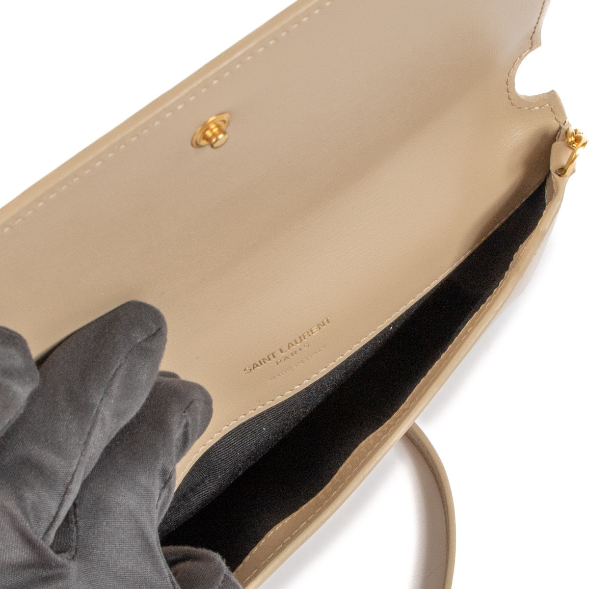 Shop safe online Yves Saint Laurent Dark Beige Leather Cassandre Phone Holder . koop veilig online tegen de beste prijs.