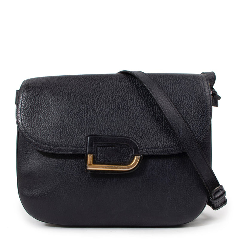 Shop safe online at Labellov in Antwerp this 100% authentic second hand Delvaux Navy Blue Shoulder Bag