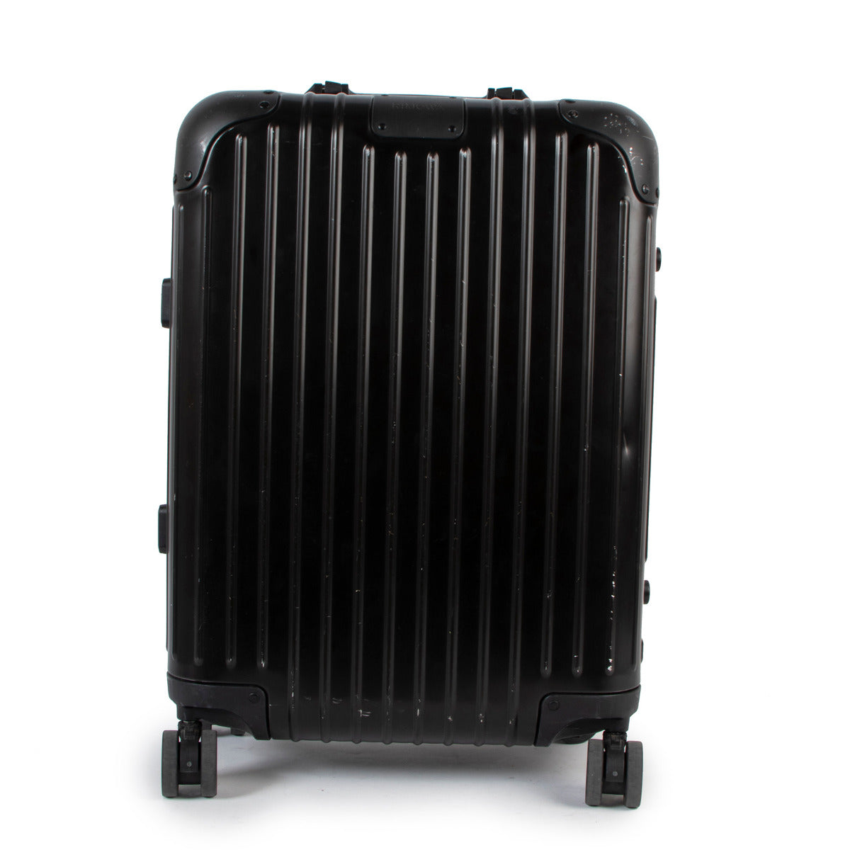 Rimowa Original Cabin S Aluminium Carry-On Luggage for the best price at Labellov secondhand luxury in Antwwerp Belgium