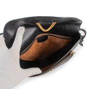 Shop safe online at Labellov in Antwerp this 100% authentic second hand Delvaux Black Pebbled Leather Crossbody