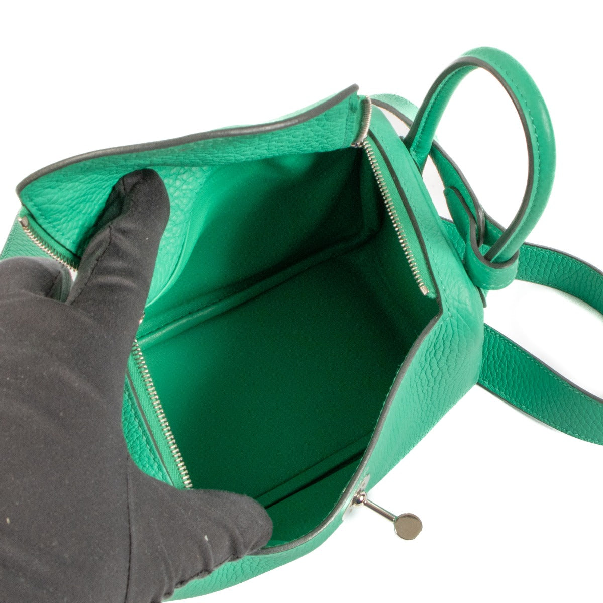 Buy second hand Hermès Lindy Mini Menthe Green on www.labellov.com