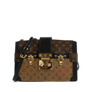 Shop safe online at Labellov in Antwerp and Knokke this 100% authentic second hand Louis Vuitton Reverse Monogram Trunk Clutch Crossbody Bag