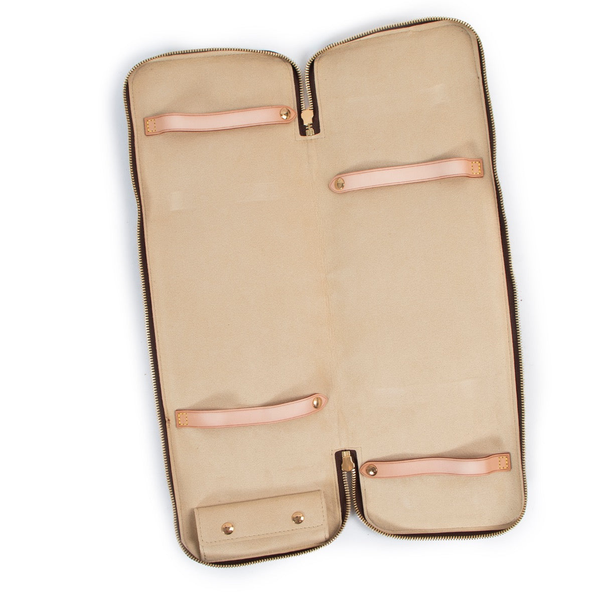 Shop safe online at Labellov in Antwerp this 100% authentic second hand Louis Vuitton Monogram Canvas 5 Tie Case