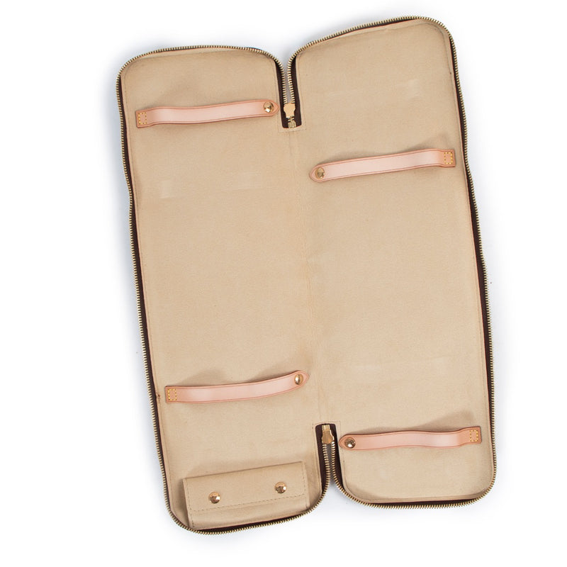 Shop safe online at Labellov in Antwerp this 100% authentic second hand Louis Vuitton Monogram Canvas 5 Tie Case