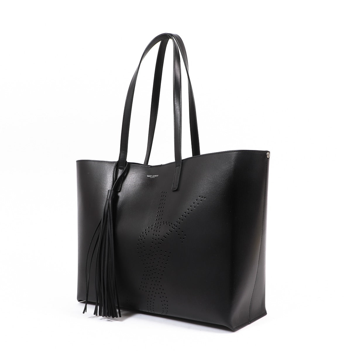 Buy an authentic second-hand Yves Saint Laurent Black Calfskin Shopping Bag in very good condition at Labellov in Antwerp.