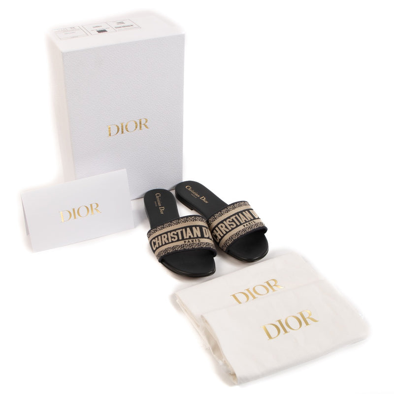 Shop safe online at Labellov in Antwerp, Brussels and Knokke these 100% authentic second hand Christian Dior Blue Embroidered Dway Sandals - size 39