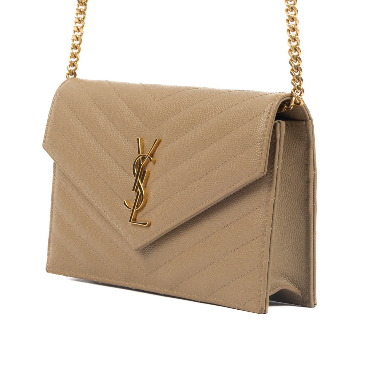 Shop safe online at Labellov in Antwerp, Brussels and Knokke this 100% authentic second hand Saint Laurent Dark Beige Cassandre Matelassé Envelope Chain Wallet Crossbody