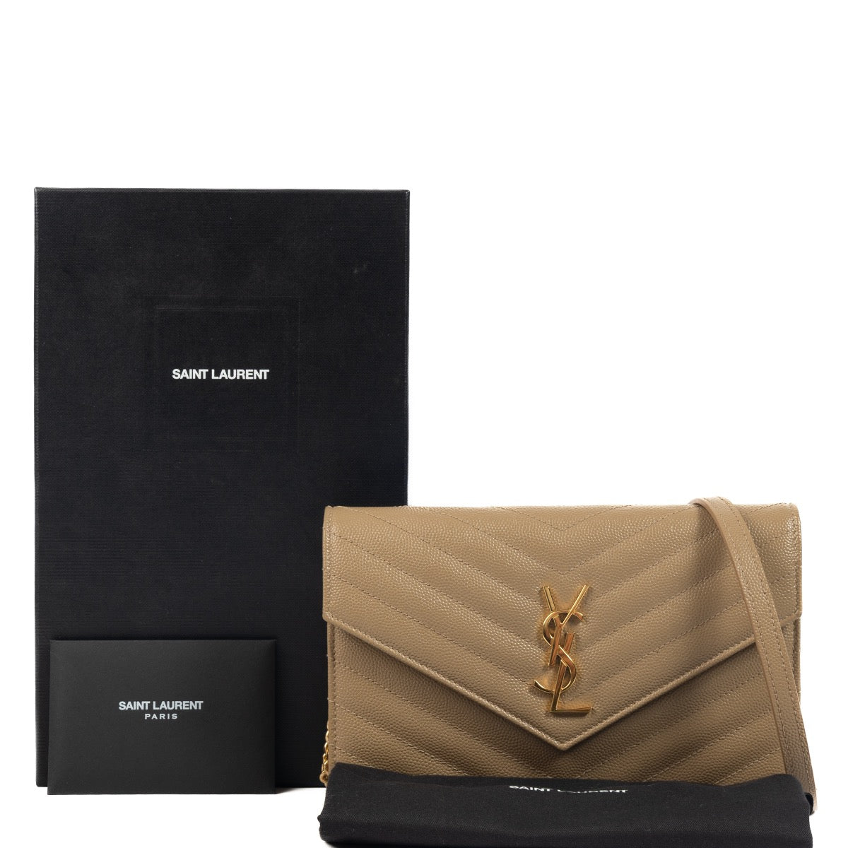 Shop safe online at Labellov in Antwerp, Brussels and Knokke this 100% authentic second hand Saint Laurent Dark Beige Cassandre Matelassé Envelope Chain Wallet Crossbody