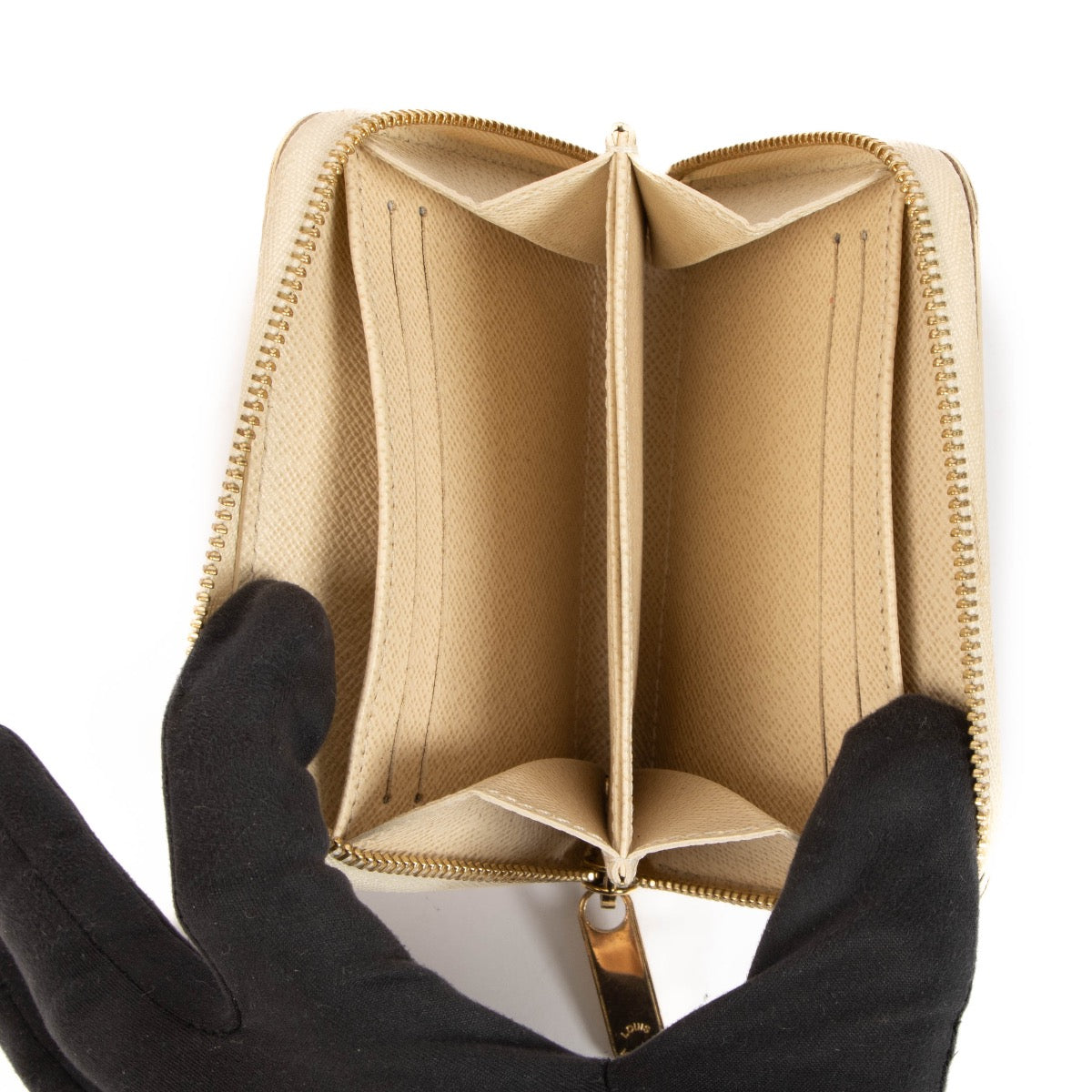 shop 100% authentic second hand Louis Vuitton Azur Zippy Coin Purse on Labellov.com