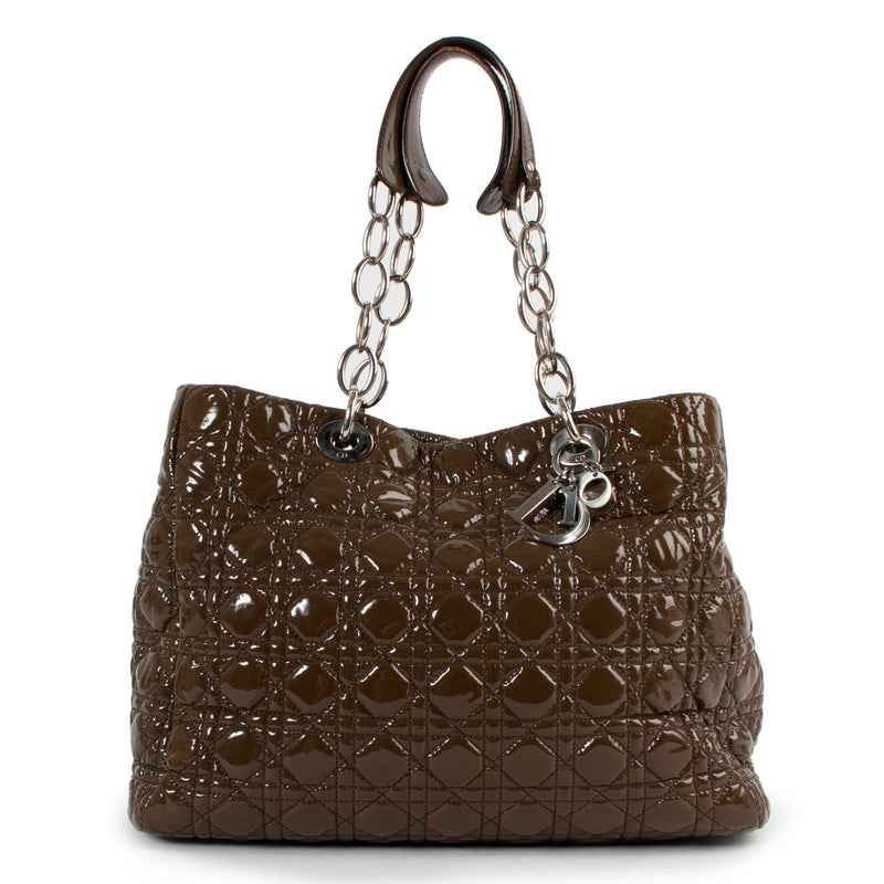 Christian Dior Taupe Cannage Patent Leather Soft Lady Dior Shopper Tote for the best price at Labellov secondhand luxury in Antwerp.