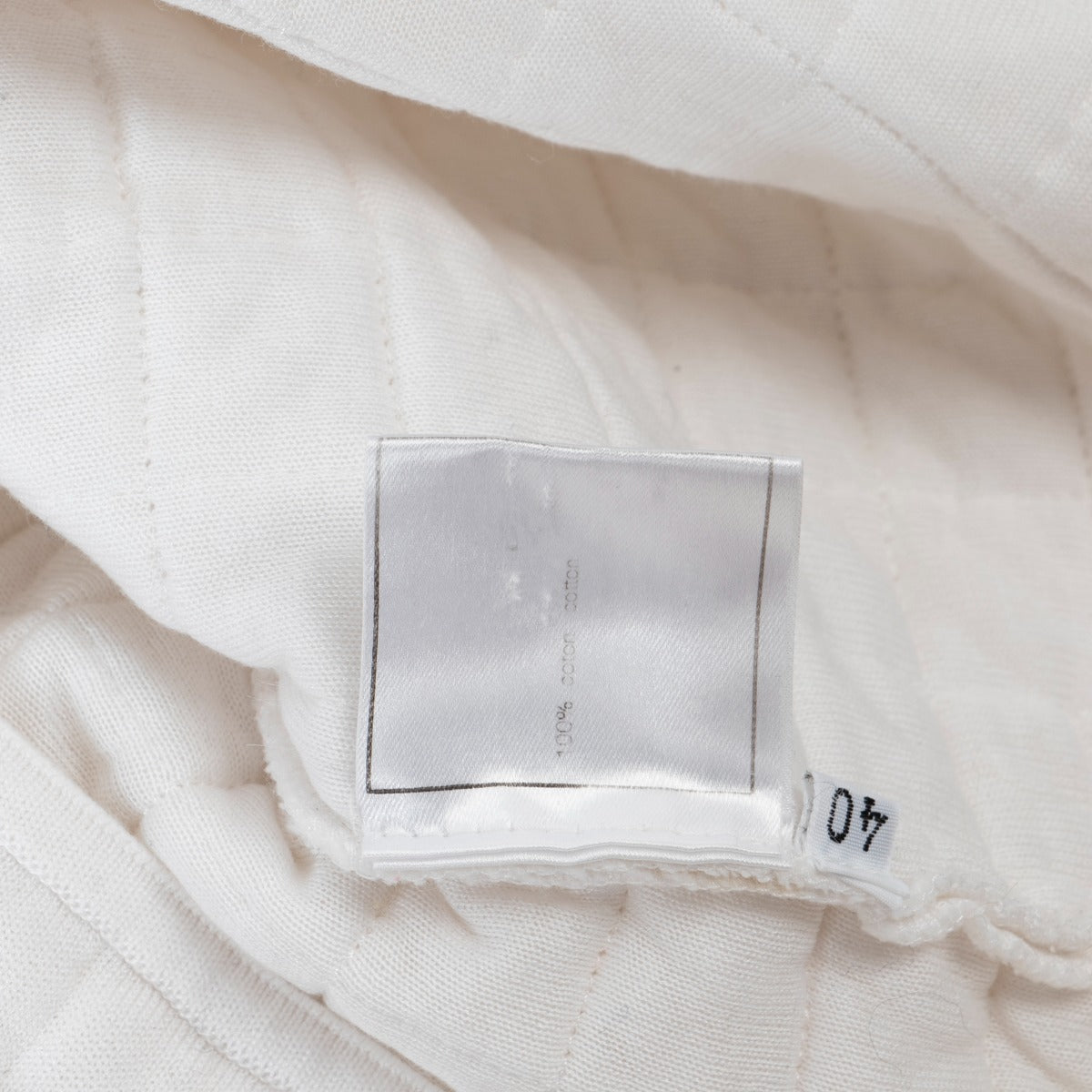 Doudoune matelassée sans manches Chanel Identification 2000 blanche - Taille FR40