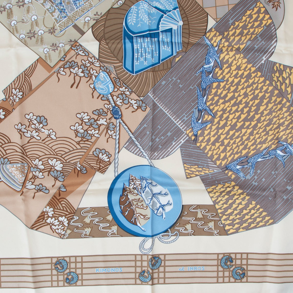 Hermès Kimonos et Inros Carré 90 Silk Scarf