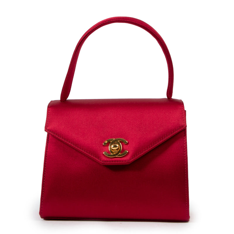 Chanel Vintage Red Satin Top Handle Mini Bag for the best price at Labellov secondhand luxury in Antwerp