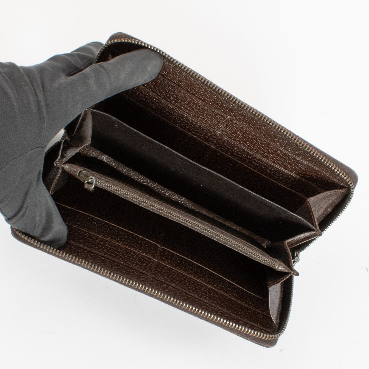 shop 100% authentic second hand Gucci GG Canvas Long Wallet on Labellov.com