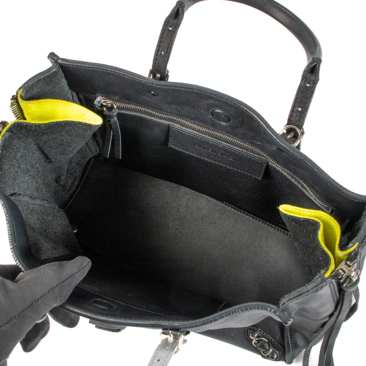 Shop safe online at Labellov in Antwerp, Brussels and Knokke this 100% authentic second hand Balenciaga Black Mini Papier A6 Crossbody Bag