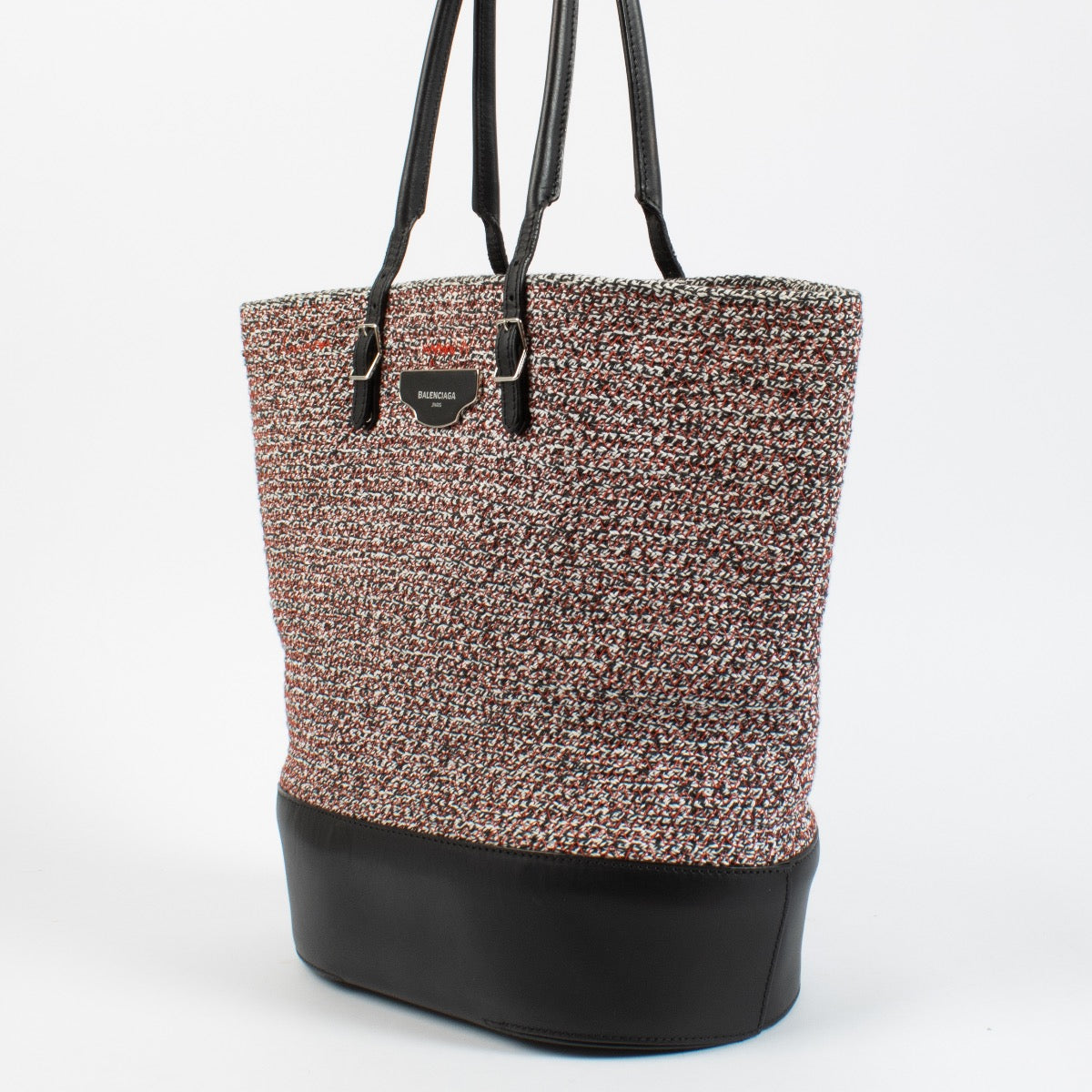 Shop safe online at Labellov in Antwerp, Brussels and Knokke this 100% authentic second hand Balenciaga Pink Tweed & Leather Shopper Bag