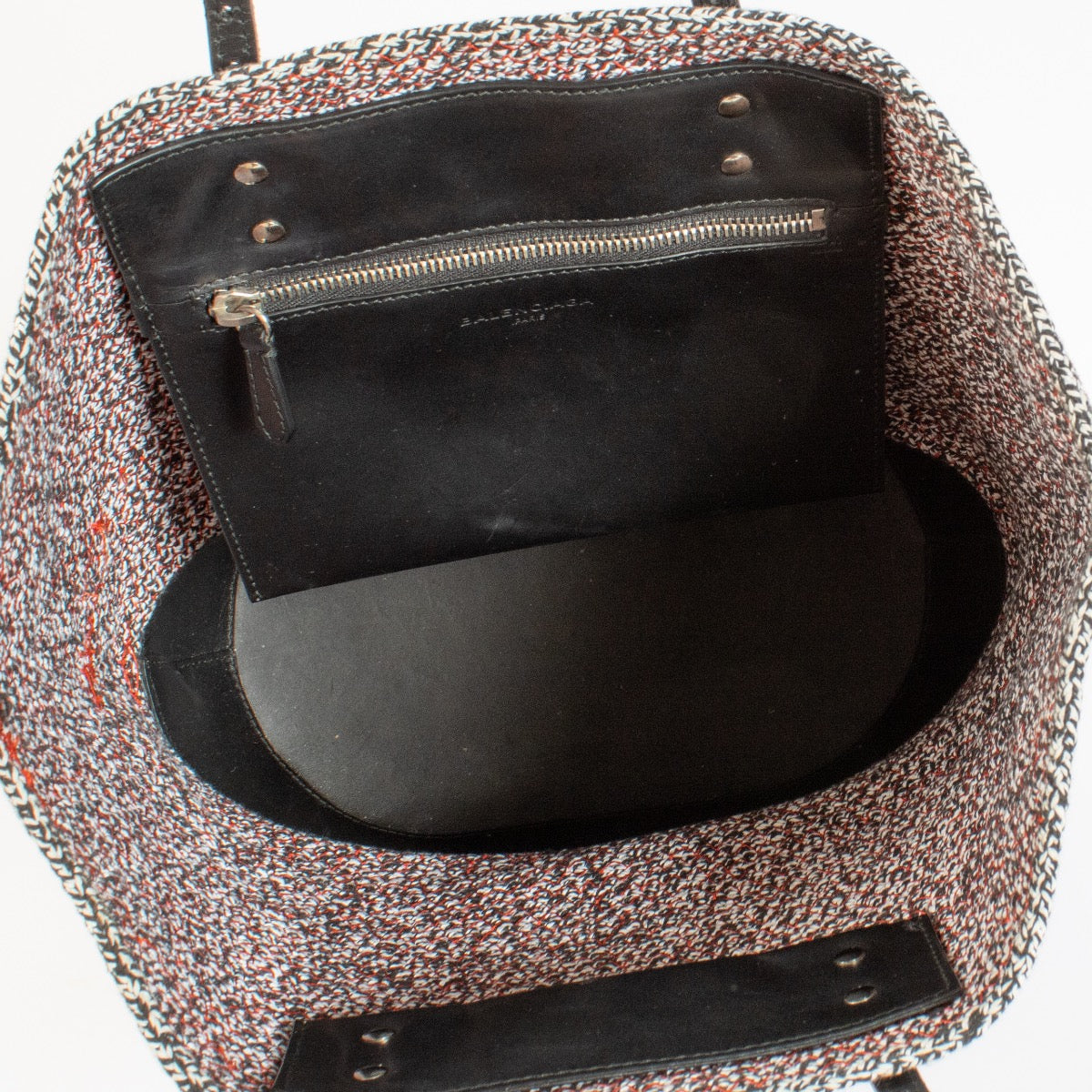 Shop safe online at Labellov in Antwerp, Brussels and Knokke this 100% authentic second hand Balenciaga Pink Tweed & Leather Shopper Bag