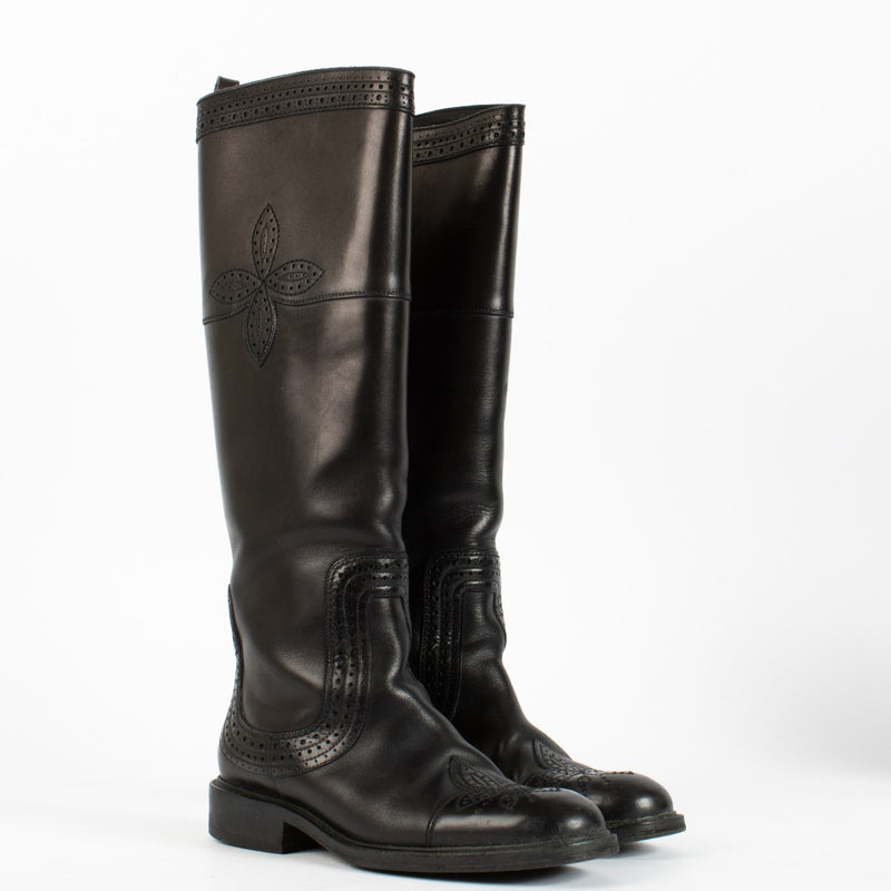 Authentic pre-loved Louis Vuitton Black Leather Riding Boots — Size 39 on Labellov.com