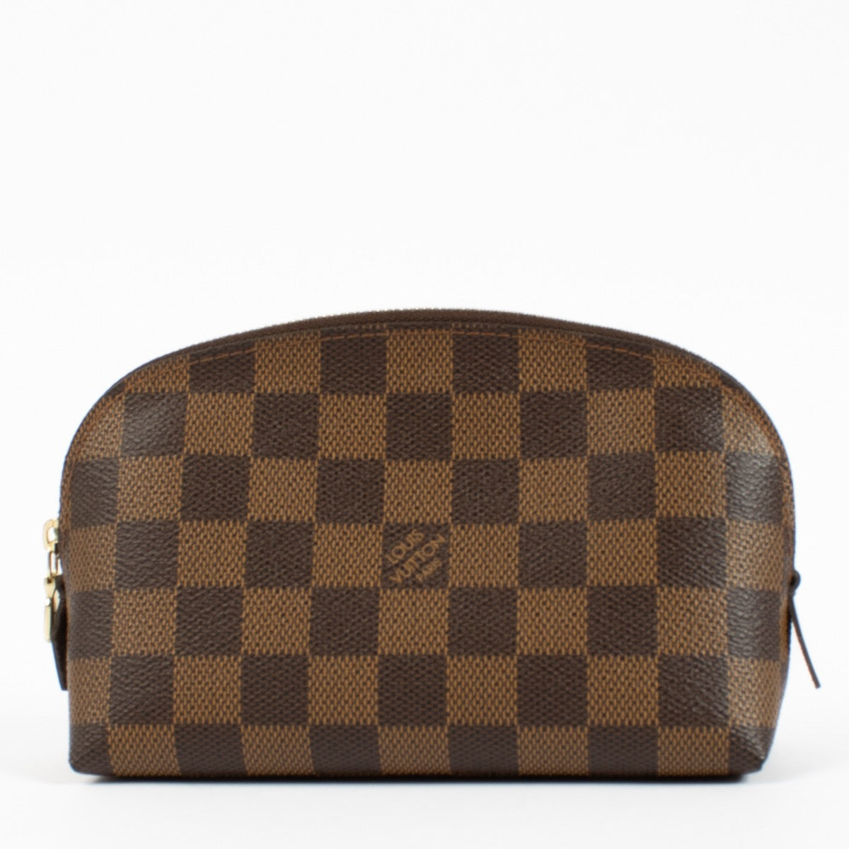 Shop safe online at Labellov in Antwerp, Brussels and Knokke this 100% authentic second hand Louis Vuitton Damier Ebene Cosmetic Pouch PM