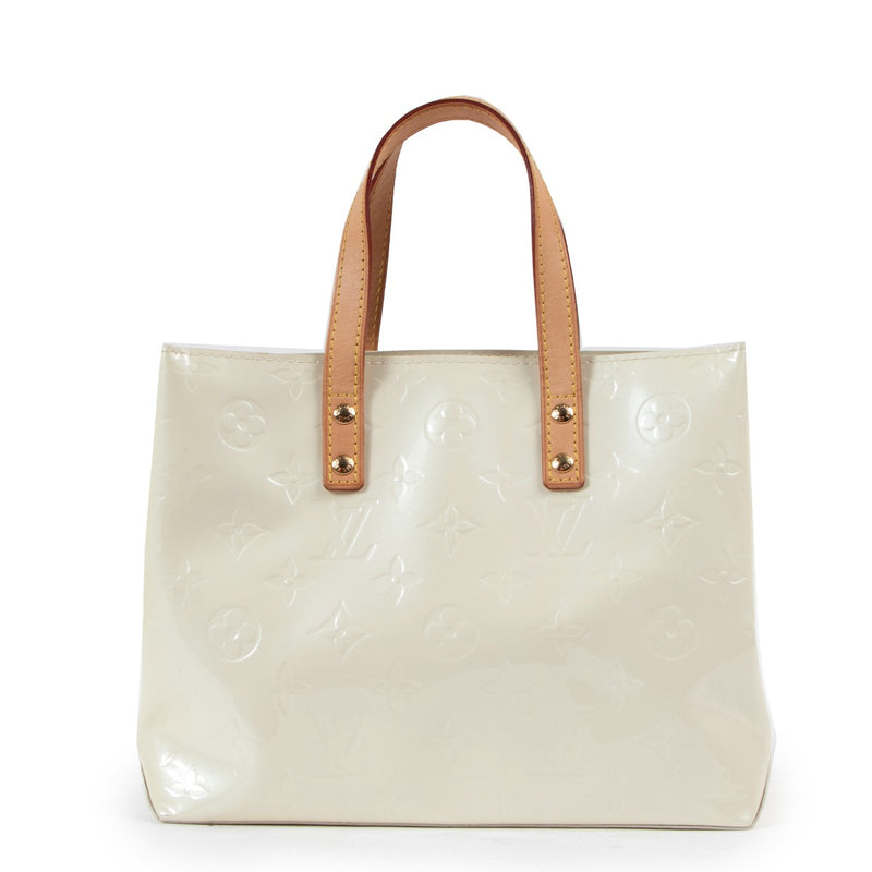 Louis Vuitton Reade PM Perle White Monogram Vernis