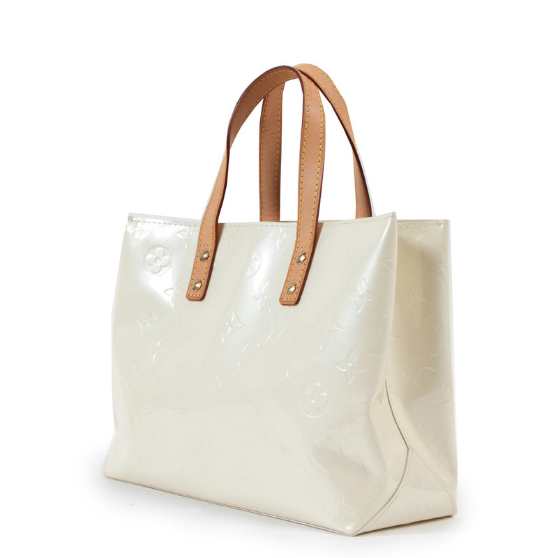 Louis Vuitton Reade PM Perle White Monogram Vernis