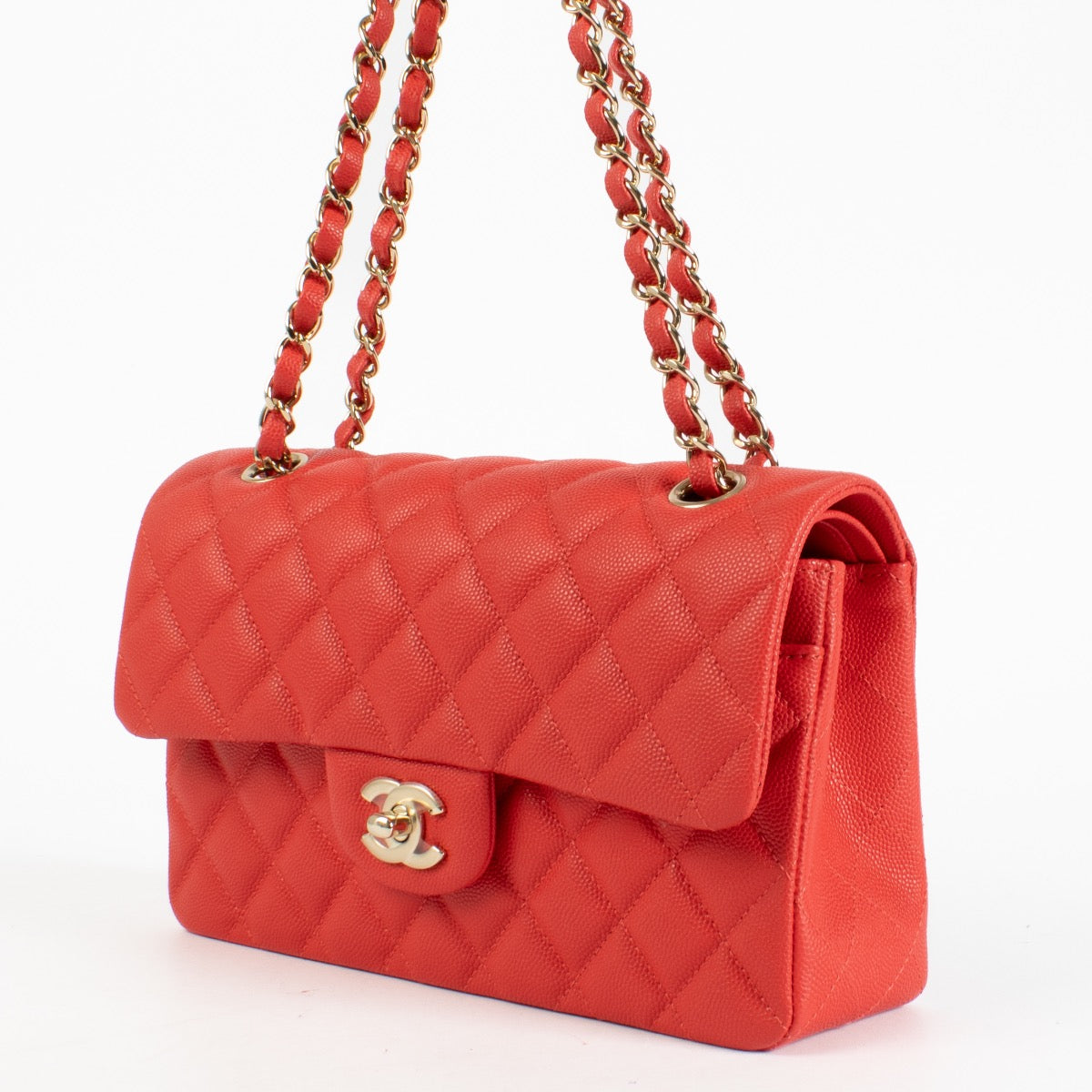 Authentic Second Hand Chanel Red Caviar Small Classic Flap Bag on Labellov.com