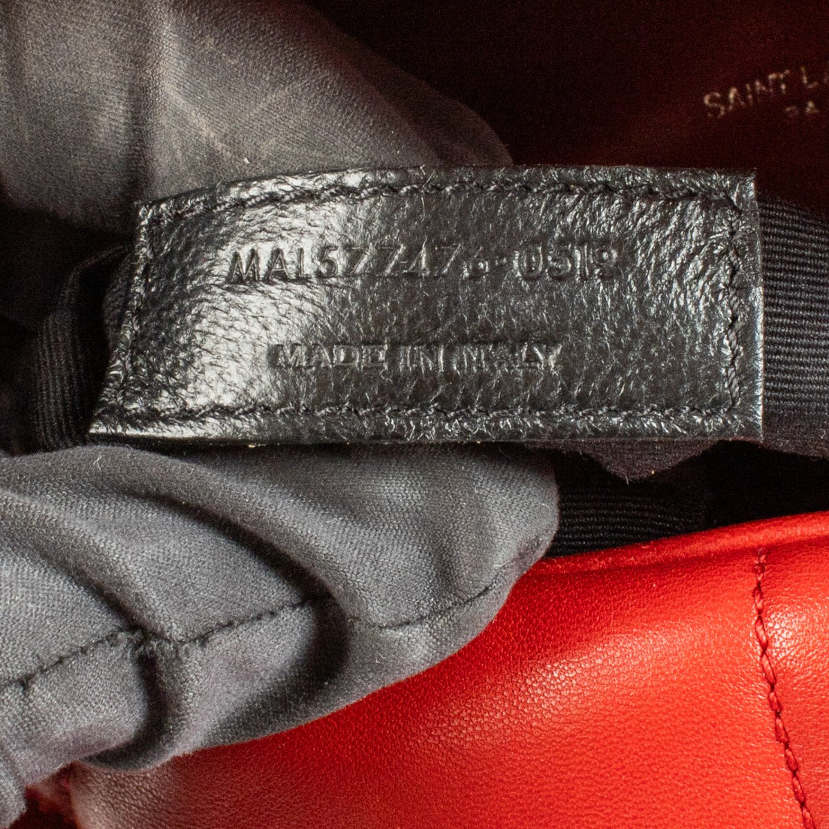 Authentic second hand Saint Laurent Red Small Puffer Bag on Labellov.com