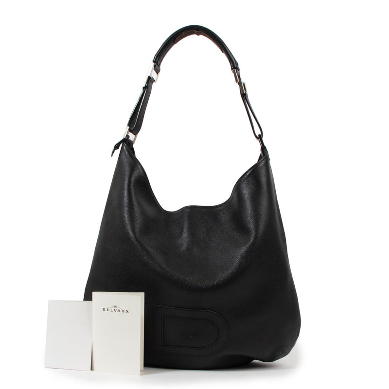 buy a 100% authentic second hand Delvaux Louise GM Polo Shoulder bag in excellent condition at www.labellov.com