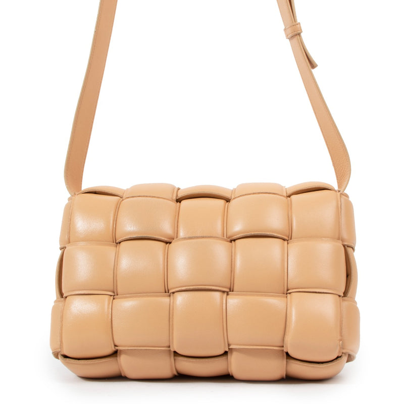 Bottega Veneta Almond Padded Cassette Tas
