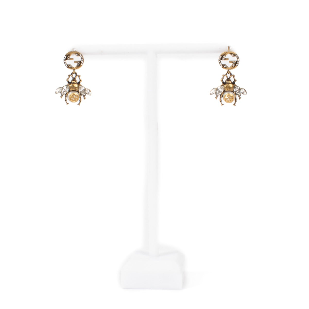 Shop safe online at Labellov in Antwerp, Brussels and Knokke these 100% authentic second hand Gucci Gold Interlocking Bee Earrings