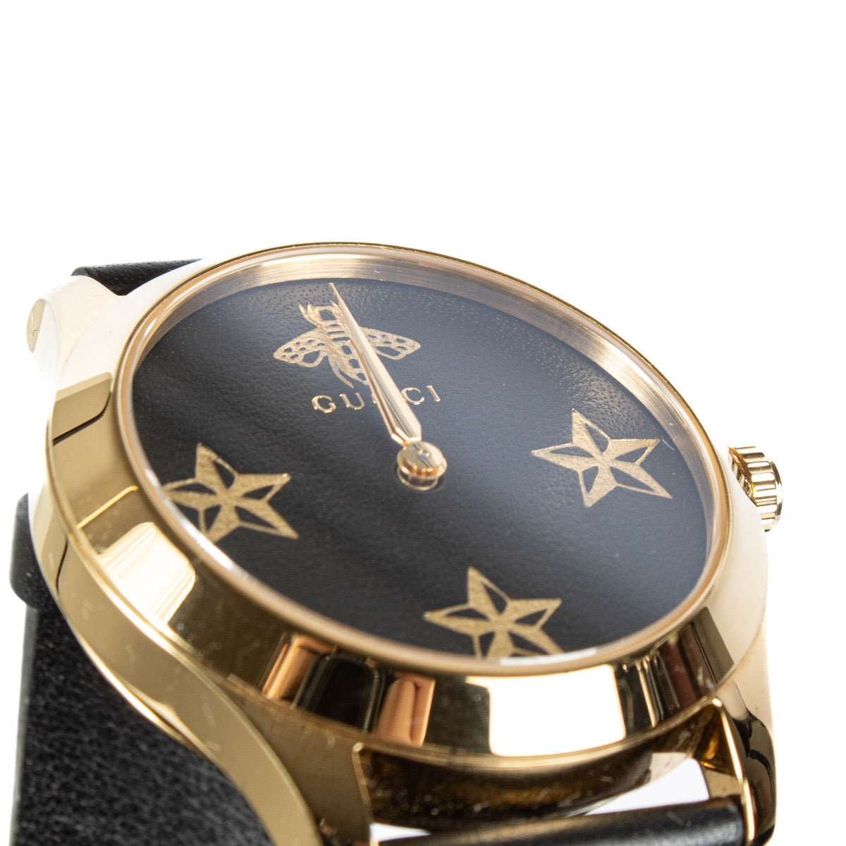 Shop safe online at Labellov in Antwerp, Brussels and Knokke this 100% authentic second hand Gucci Black Leather G Timeless Watch. Veilig online tweedehands authentieke Gucci Black Leather G Timeless horloge kopen bij Labellov.