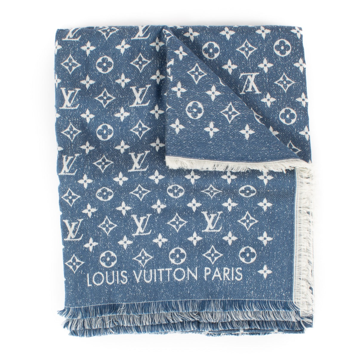 Shop safe online at Labellov in Antwerp, Brussels and Knokke this 100% authentic second hand Louis Vuitton Denim Blue Monogram My Daily Scarf